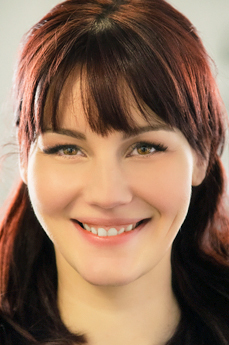 Elena Vega