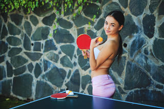 Li Moon Li Moon Ping-Pong