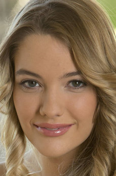 Kenna James